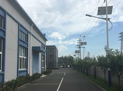 歐陸電氣廠區風光互補路燈系統案例
